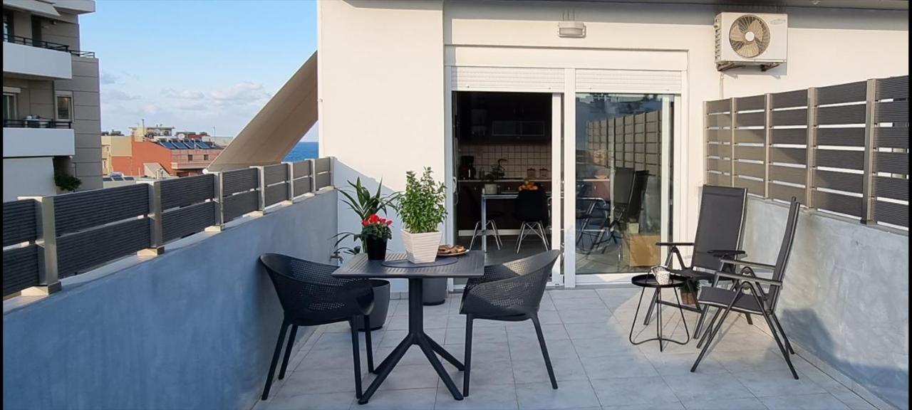 Bright & Modern Apt With View Iraklio Exterior foto